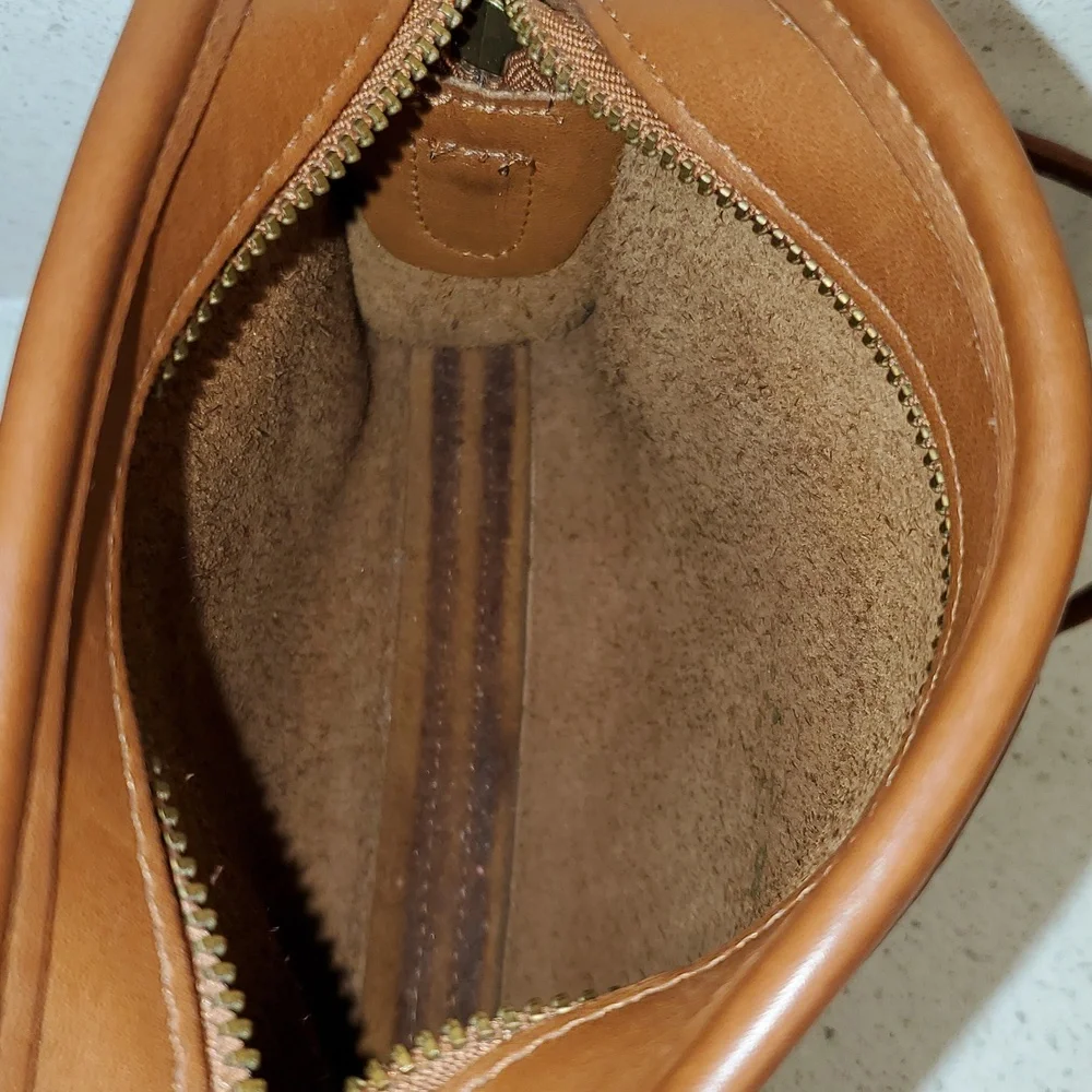 Vintage COACH Leather Crossbody